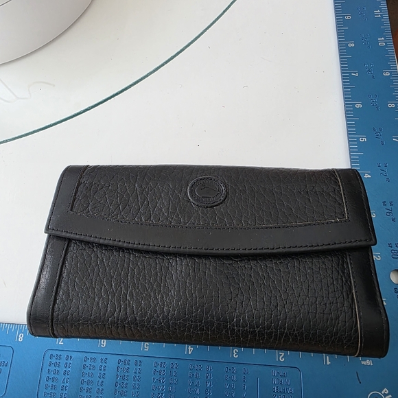 Dooney Bourke Trifold Wallet Clutch Leather Kisslock Coins Black - Picture 5 of 15